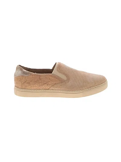 Pre-owned Trask Sneakers In Tan