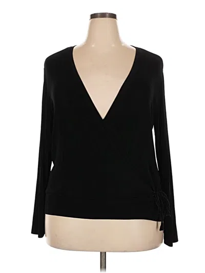 Pre-owned Travelers By Chico's Long Sleeve T-shirt In Black