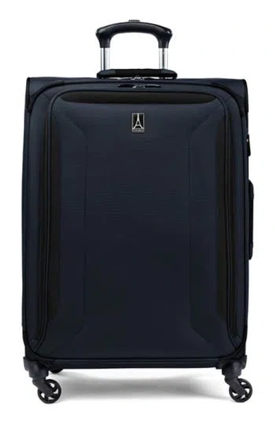 Travelpro Pilot Air 2 25-inch Expandable Spinner Luggage In Black