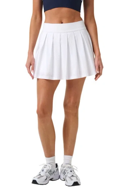 Travismathew Breezeblend Court Pleated Performance Miniskirt In Multi