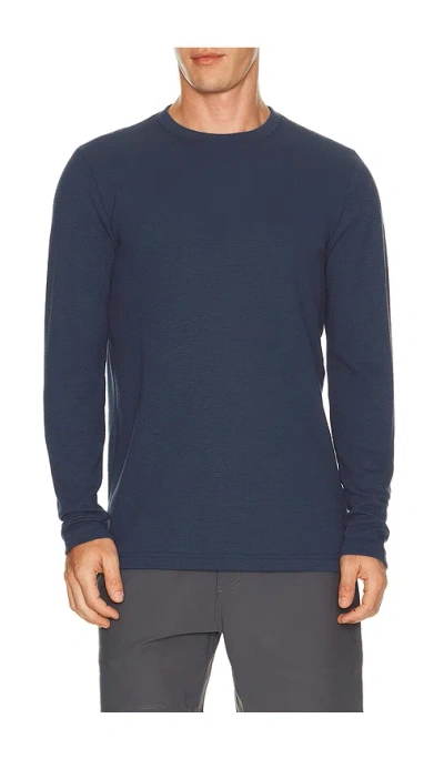 Travismathew Cloud Waffle Crew Long Sleeve Tee In Blue
