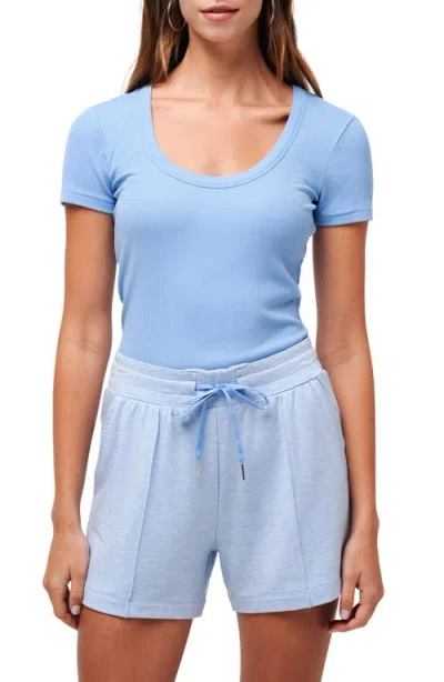 Travismathew Come Alive Rib U-neck T-shirt In Azurine