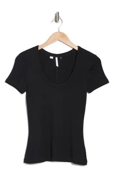 Travismathew Come Alive Rib U-neck T-shirt In Black