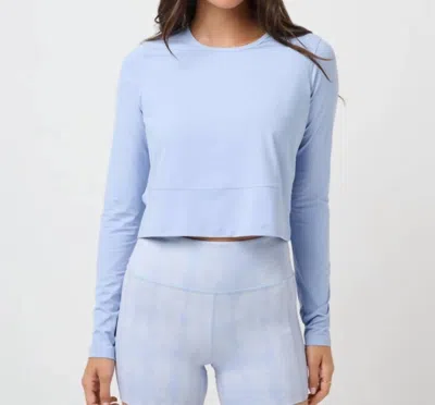 Travismathew Moveknit Solstice Crop Long Sleeve T-shirt In Brunnera Blue