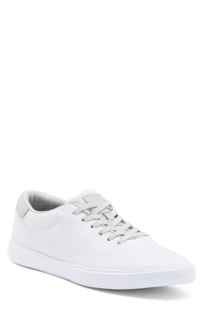 Travismathew Phenom Low-top Sneaker In Heather Light Grey