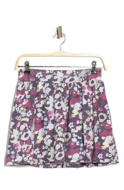 Travismathew Printed Featherweight Miniskirt In Graystone Floral Mul