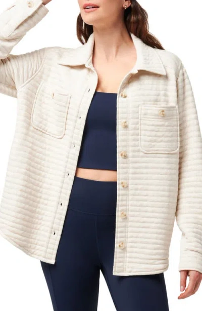 Travismathew Serene Horizon Quilted Shirt Jacket In Heather Eggnog