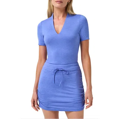 Travismathew Skyloft Light Mock Performance Polo In Blue