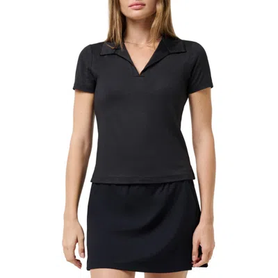 Travismathew Skyloft Light Short Sleeve Polo In Black