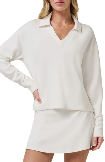 Travismathew Skyloft V-neck Pullover In White