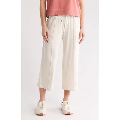 Travismathew Studio City Crop Drawstring Pants In Heather Eggnog