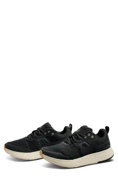 Travismathew The Nuage Sneaker In Black