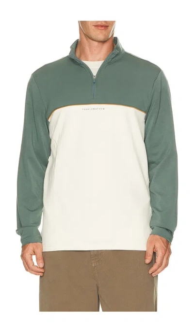 Travismathew Travis Mathew Fibercloud Colorblock Quarter Zip Sweater In Green