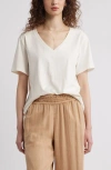 Treasure & Bond Core Cotton V-neck T-shirt In Ivory Egret