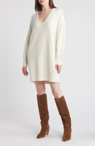Treasure & Bond Cotton Blend V-neck Sweater Dress In Ivory Dove