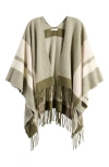 Treasure & Bond Cozy Fringe Ruana In Green