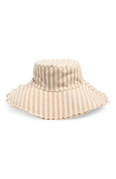 Treasure & Bond Frayed Edge Stripe Bucket Hat In White