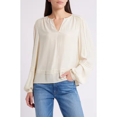 Treasure & Bond Keyhole Top In Ivory Dove