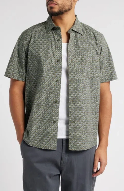 Treasure & Bond Lived In Geo Print Short Sleeve Cotton Poplin Button-up Shirt In Olive Retro Geo