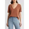 Treasure & Bond Oversize V-neck Cotton T-shirt In Rust Sequoia