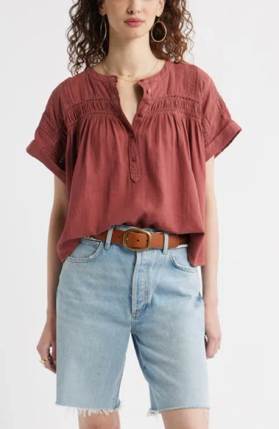 Treasure & Bond Pintuck Linen Blend Popover Top In Burgundy