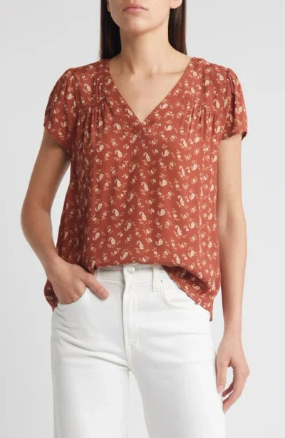 Treasure & Bond Floral V-neck Top In Brown Mahogany Little Paris