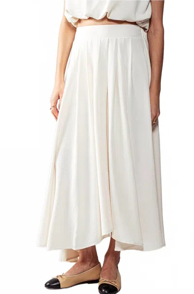 Trend:notes High Waisted Pleated Maxi Skirt In White