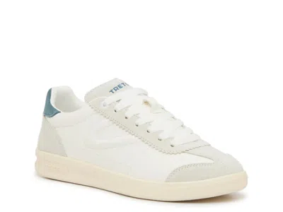 Tretorn Skylar Sneaker In Neutral