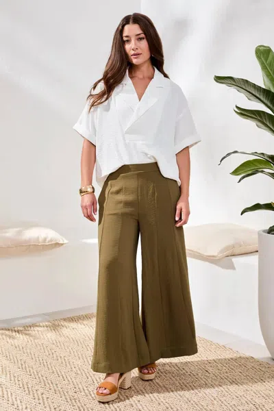 Tribal Aven Airflow Pleated Pants With Elastic Waistband In Rainforest In Brown