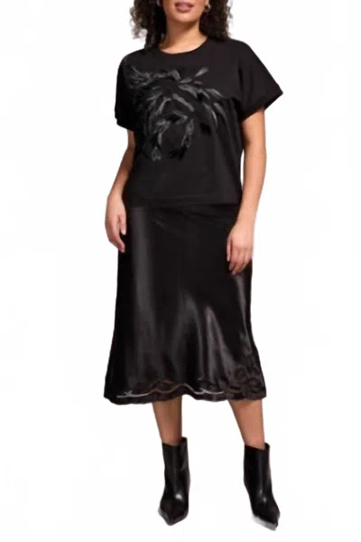 Tribal Crewneck Embroidery Top In Onyx In Black