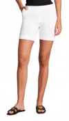 Tribal Flat Pull On Short In White In White