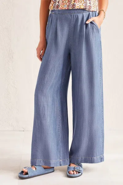 TRIBAL FLOW ON WIDE LEG PANTS IN DARK CHAMBRAY