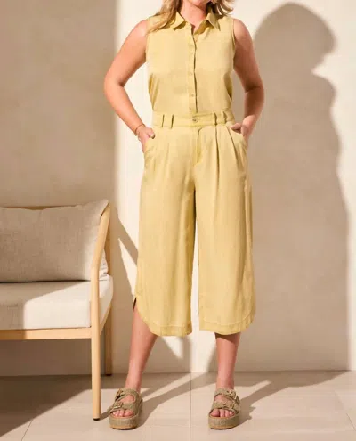 Tribal Pleated Tulip Hem Capri In Starfruit In Yellow