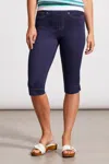 Tribal Pull On Denim Capri Pants In Rinse In Blue