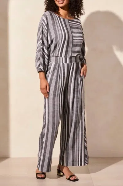 Tribal Pull-on Flowy Wide Leg Pants With Pockets In Black In Gray