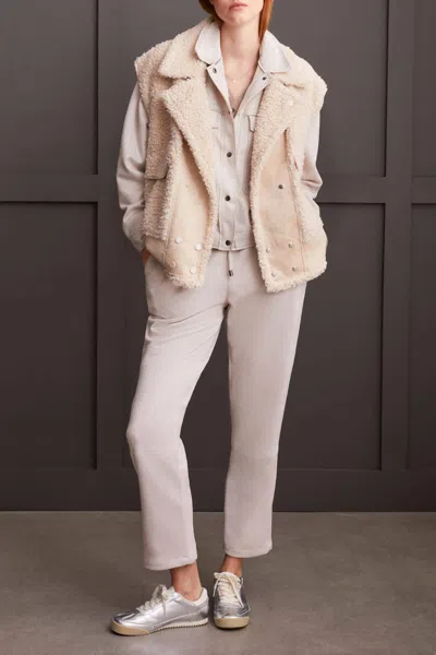 Tribal Sleeveless Sherpa Vest In Latte In Multi