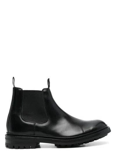 TRICKER'S MEN'S STEPHEN BEATLES LOW COMMANDO SOLE BOOT