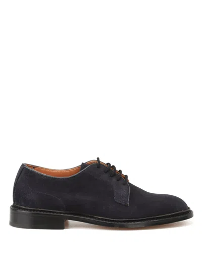 Tricker's Robert Plain Derby Castorino Suede In Dark Blue