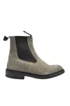 Tricker's Laced Flat Shoes With Brogue Detailing And Comfortable Fit In Green