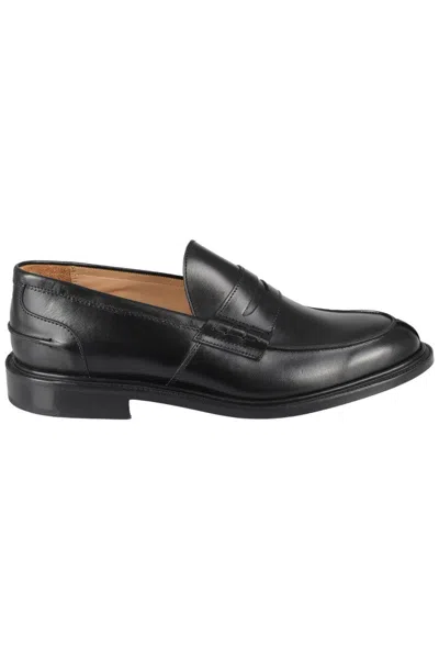 TRICKER'S BLACK LEATHER MOCCASIN WITH POINTED TOE DESIGN
