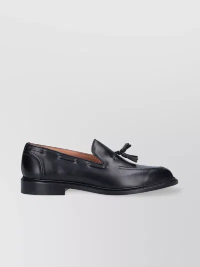 TRICKER'S LOAFERS WITH ROUND TOE AND TASSEL DETAIL