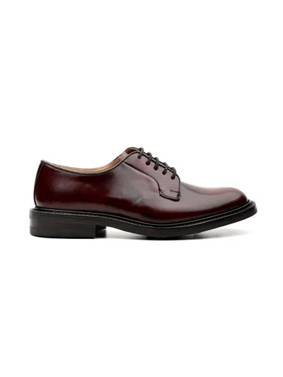 Tricker's 骗人's 紫色的平鞋 In Burgundy