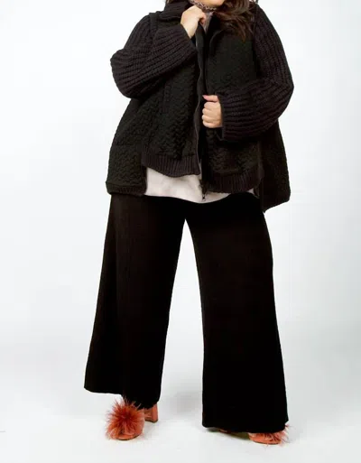 Tricot Chic Swing Zip Up Top In Black