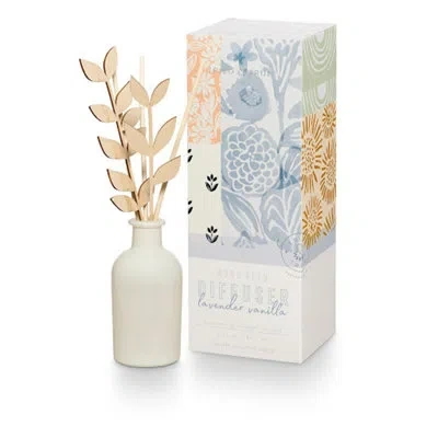 Tried & True Diffuser Lavender Vanilla Candle In Gold,cream
