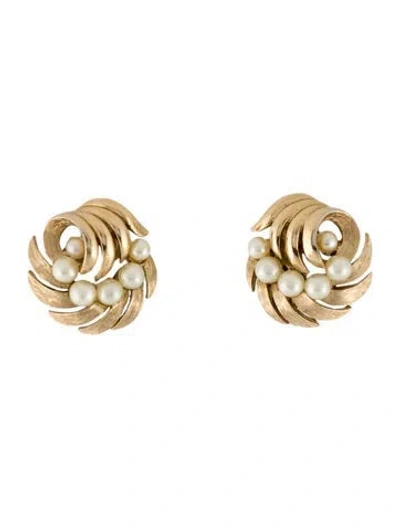 Pre-owned Trifari Faux Pearl Clip-on Earrings In White