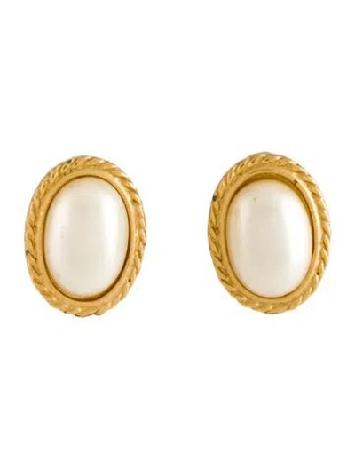 Pre-owned Trifari Faux Pearl Stud Earrings In Multicolor