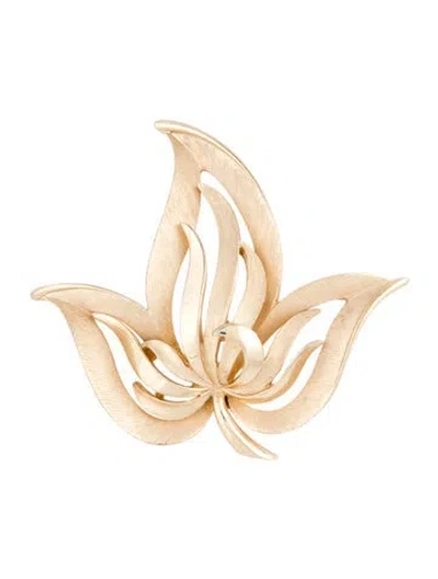 Pre-owned Trifari Leaf Pin Brooch In Multicolor