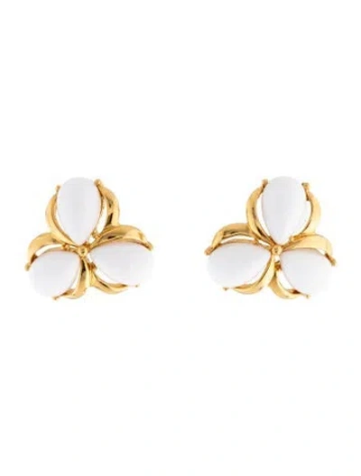 Pre-owned Trifari Resin Flower Stud Earrings In White