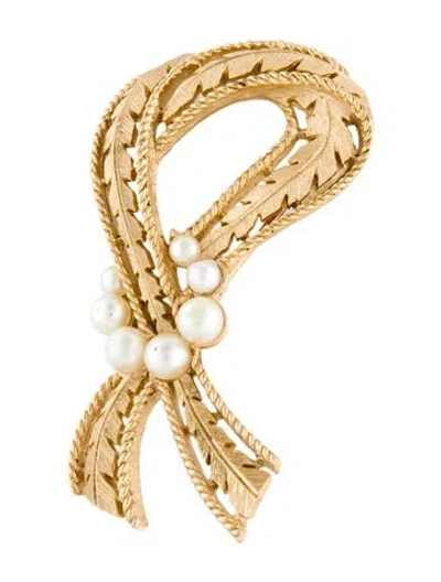 Pre-owned Trifari Vintage Faux Pearl Pin Brooch In White