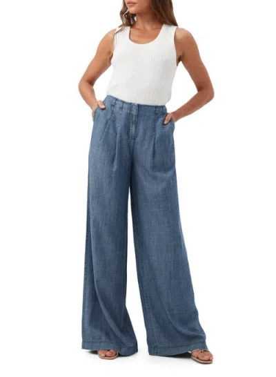 Trina Turk Dans Wide Leg Chambray Pant In Indigo